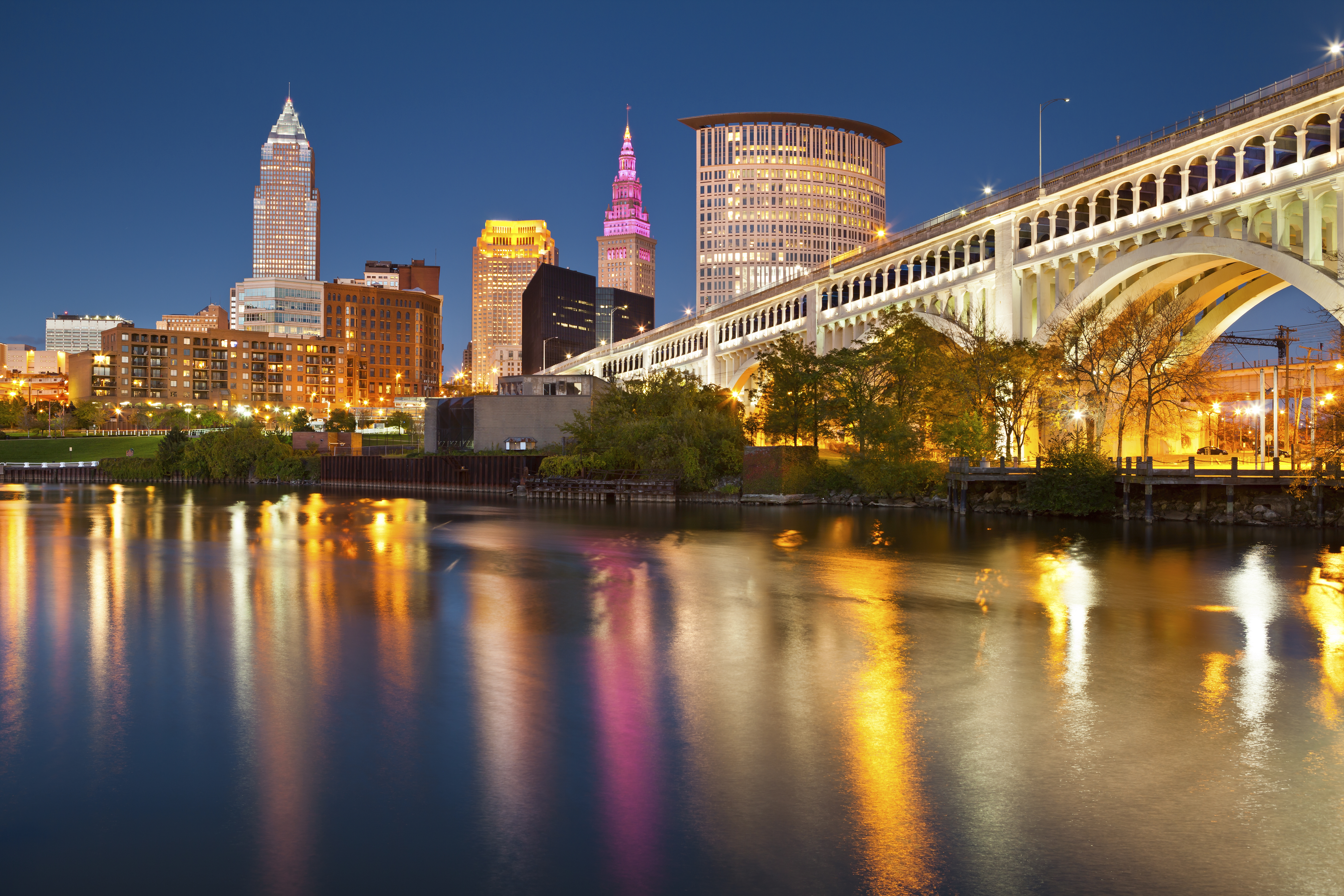 Title rejections? Not with EZ-Etitle’s automated compliance checks. Ohio dealership team processing registrations using EZ-Etitle software